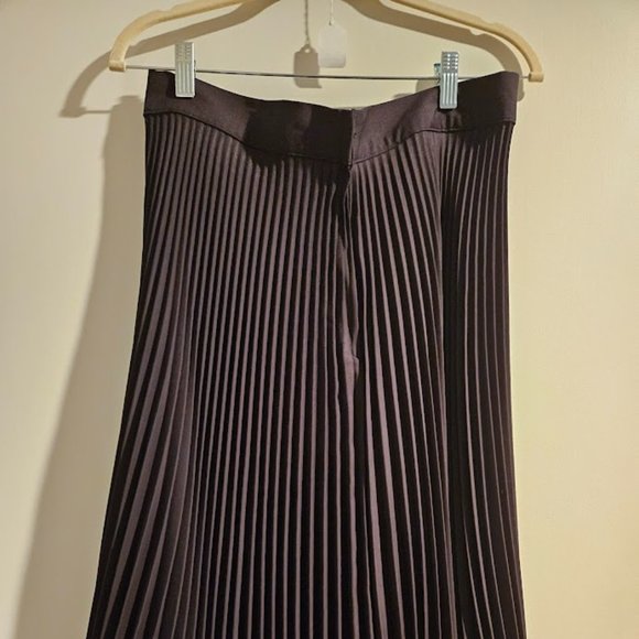 Heart of Haute Skirt - Picture 3 of 6